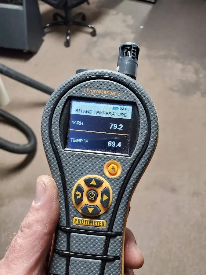 Moisture meter humidity assessment for Mold Remediation & Removal in Lisbon